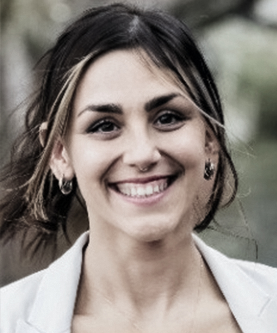 Schwarz-weiß Porträt von Francesca Feuerer-Cappiello, Marketing Expert